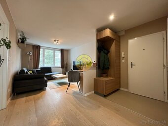 3-izbový byt na KRÁTKODOBÝ / DLHODOBÝ prenájom - centrum - 8