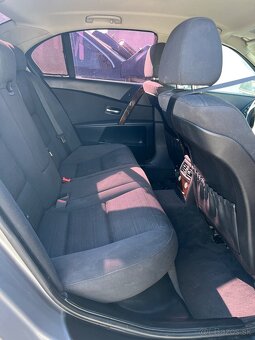 BMW 530xd 6q manual - 8