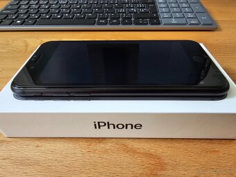 iPhone SE 2020 64GB čierny - 8
