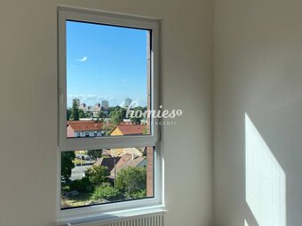 PRENÁJOM nový priestranný 3-izbový byt s garážou, Nitra-Cent - 8