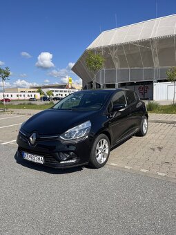 Renault Clio - 8
