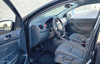 Volkswagen Golf V 1.9TDI - 8