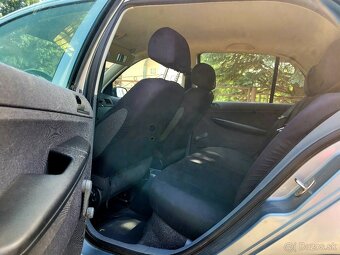 Škoda Fabia 1.2 benzin 1.majitel - 8