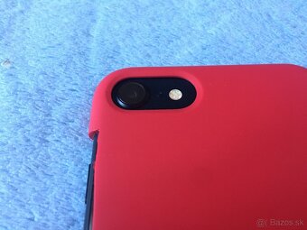 Apple iPhone SE 2022 - 8
