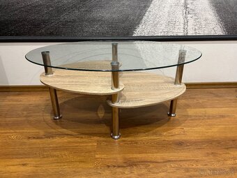 Nábytok- skriňa, komoda, poličky(vhodné aj pod tv), stolík - 8