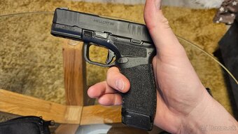 Na predaj - Hellcat Pro 9x19mm - 8