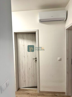 Prenájom veľký 2 izbový byt, novostavba, garážové státie - 8