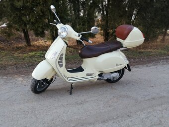 Piaggio Vespa GT 125 - 8