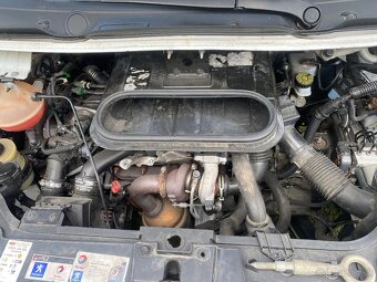 Peugeot expert - 8