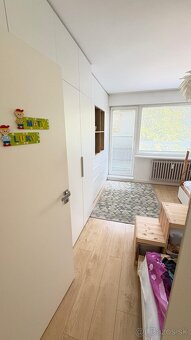 Prenájom 4-izbového bytu po kompletnej rekonštrukcii –ZA - 8