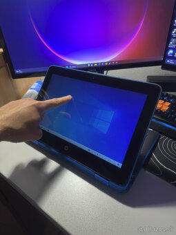 Windows tablet,Notebook 2V1 HP, 3.1ghz/8GB, SSD 256gb, 8h+ - 8