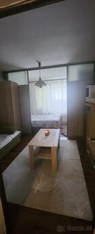 Ponúkame na predaj 2 izb.byt na sídlisku III. - 8