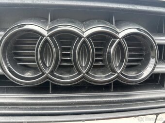 AUDI Čierne lesklé znaky - 8