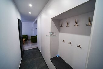 Na predaj 2 izbový tehlový byt s loggiou a výťahom, Stromová - 8