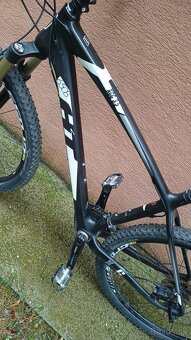 Karbonovy horsky 27,5" HT, Mavic, Shimano - 8