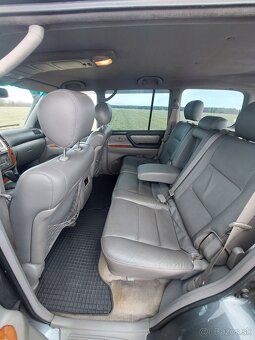 Toyota Land Cruiser 100 - 8