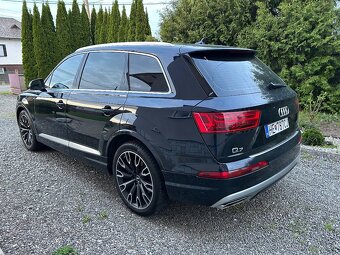 Audi Q7 - 8