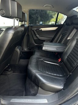 Volkswagen Passat B7 2.0TDI DSG sedan - 8