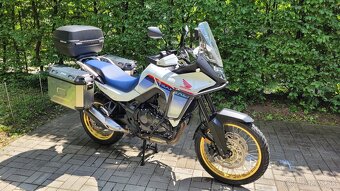 Honda Transalp 750 - 8