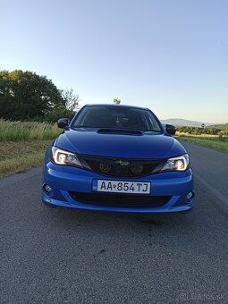 Subaru Impreza 2, 0 R - 8