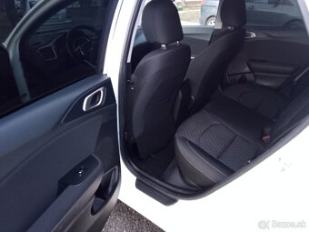 Kia Ceed combi 1,6 CRDi Business 85kw r.2020 - 8