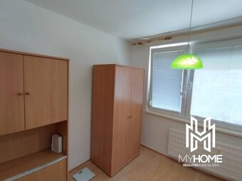 Na predaj 3-izbový byt v N. Zámkoch s balkónom. - 8