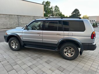 Mitsubishi Pajero Sport 2.5 TD GLX - 8