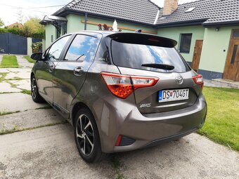 Spoľahlivé a úsporné mestské auto na predaj - 8