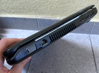 Fujitsu Lifebook / i5 M480 / 4GB RAM / 128GB SSD / 15.6" - 8