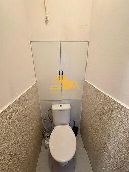 Predám tehlový 3 izbový byt s balkónom v Nových Zámkoch - 8