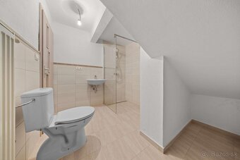 Prenajmeme štýlové kancelárie vo vile so záhradou v BA I. - 8