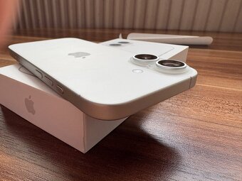 Predám iPhone 16 128gb - 8