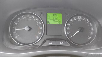 Predám Škoda Roomster 1.6TDI 66Kw r.v.2012 tach.196505km - 8