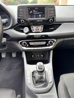 HYUNDAI i30 Fastback 1.4 T-GDi 103kW 2019 - 8