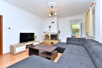 Priestranný 3 izbový dom s dvojgarážou, Kráľovičove Kračany - 8