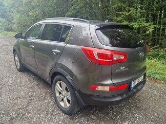 Kia Sportage 2.0 crdi 4x4 - 8