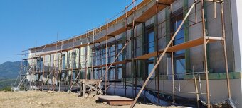 🏗️ Lešenárske služby – montáž a demontáž lešenia - 8