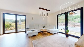 Viac než Dom: 105 m2 bývania, 1500 m2 pozemku s potenciálom - 8