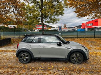 Mini Cooper S Essential 2022 (13 000 € odpočet DPH) - 8