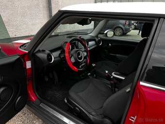 Mini Cooper 1.6 - 8