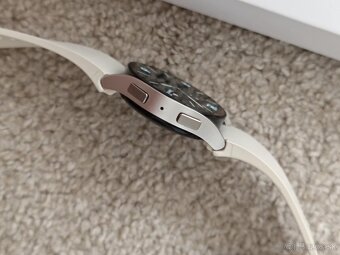 Samsung Galaxy Watchb6 - 8