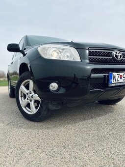 Toyota RAV4 2.2 D-4D 100 kW, 4x4 – 2006 - 8