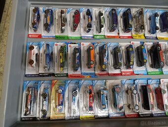 Hot wheels 2 - 8