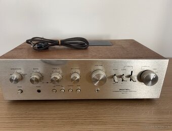 Gramofón, Zosilňovač a Repro - 8