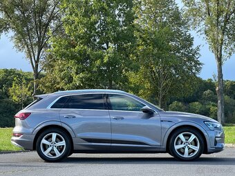 Audi E-tron 50 quattro launch edition 230kW 313PS PANORÁMA - 8