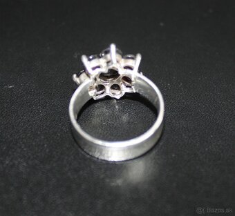 Prsteň s granátom striebro 925 - 8