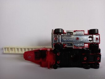 MATCHBOX CONVOY - PETERBILT FIRE ENGINE - 8