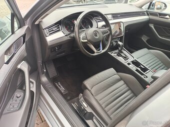 VW Passat GTE Variant 1.4TSI 160kW DSG - záruka Autodraft - 8