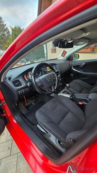 Volvo V40 1.6 Turbo benzín - 8