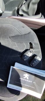 Peugeot 2008 benzín, manuál - 8
